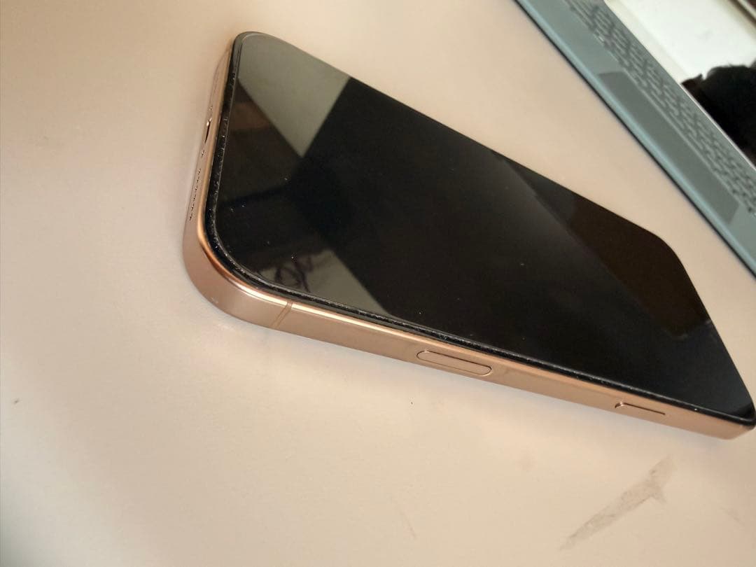 iPhone 16 Pro Max 1TB 美品　デザートチタニウム