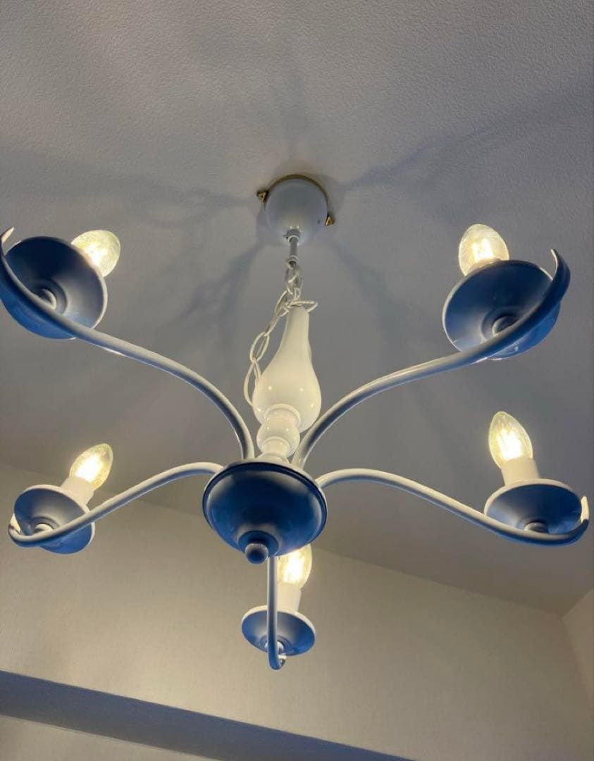 美品　フランフラン　シャンデリア　ホワイト　5灯　LED電球付き