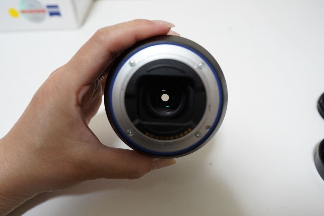 Zeiss Batis 2/25 単焦点レンズ