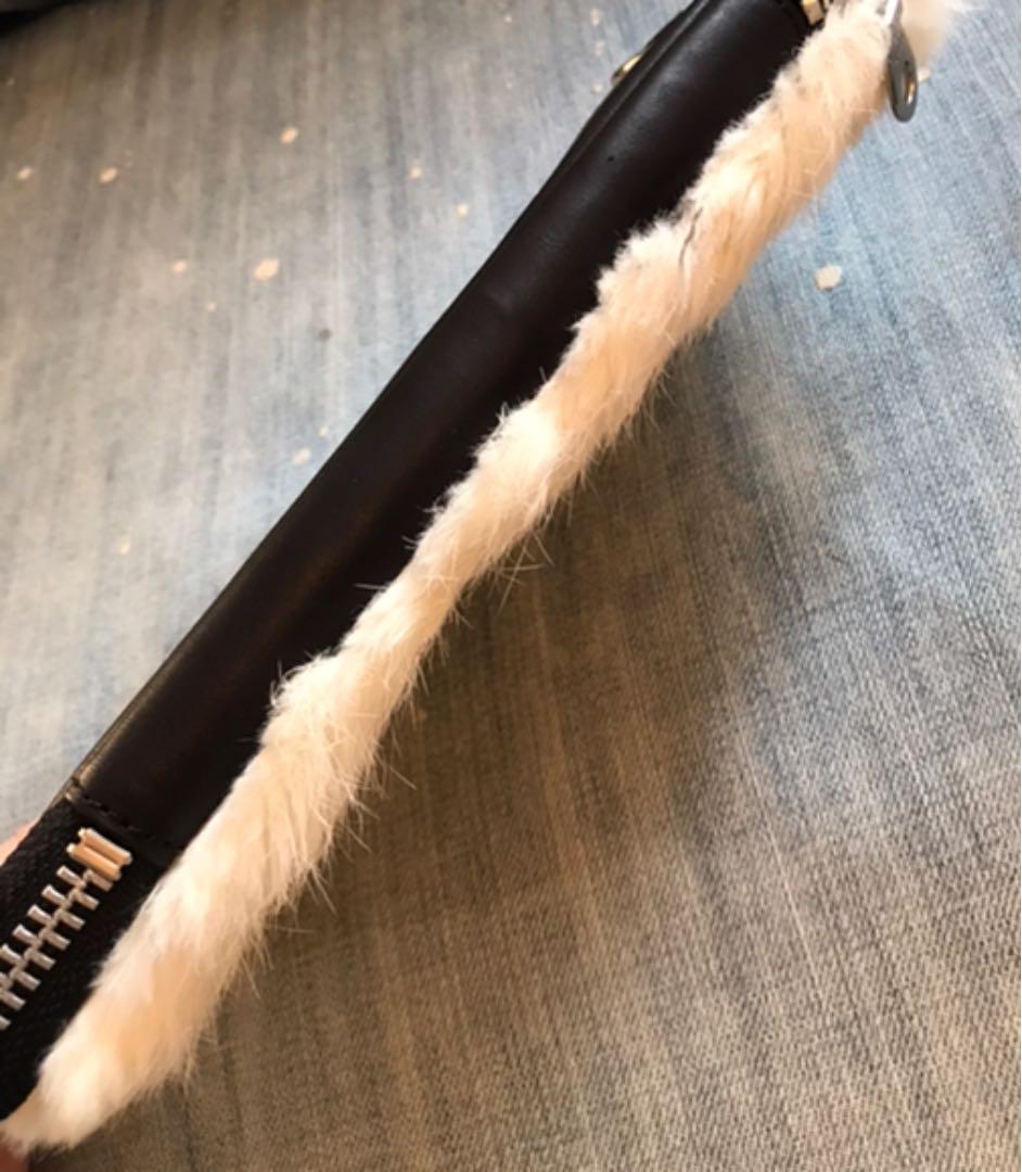 ファー　パスポートケース　新品未使用　トラベルケース