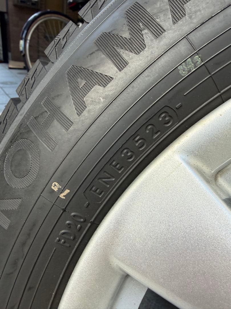 gear125様2本目◾️純正ホイル23製ヨコハマ205/60/16