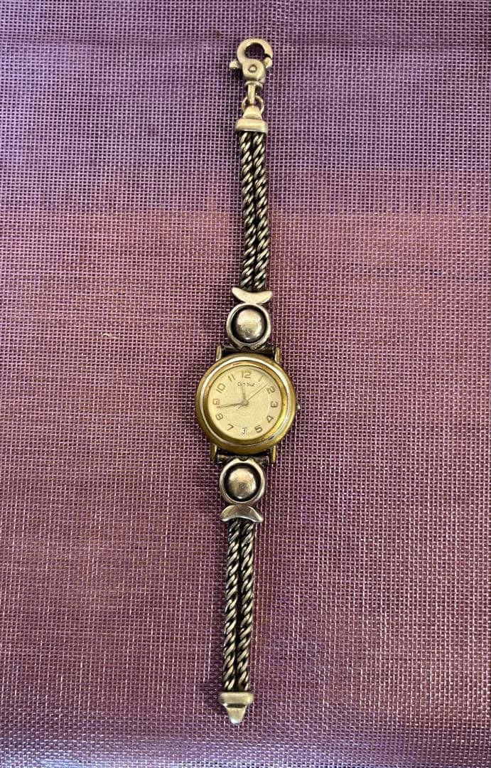 クリオブルー　ClioBlue シルバー時計