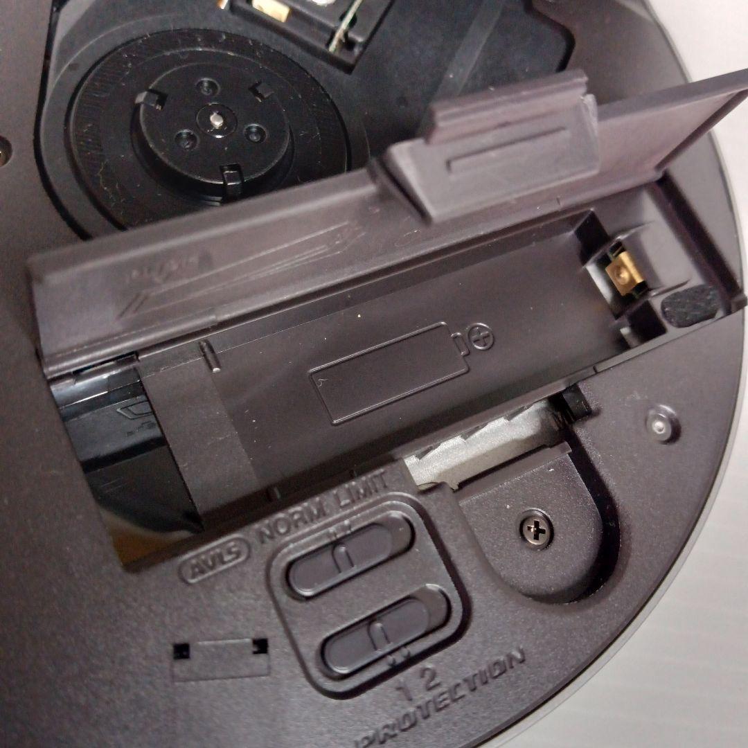 美品 動作品　SONY ソニー ウォークマン D-EJ2000 CDプレーヤー