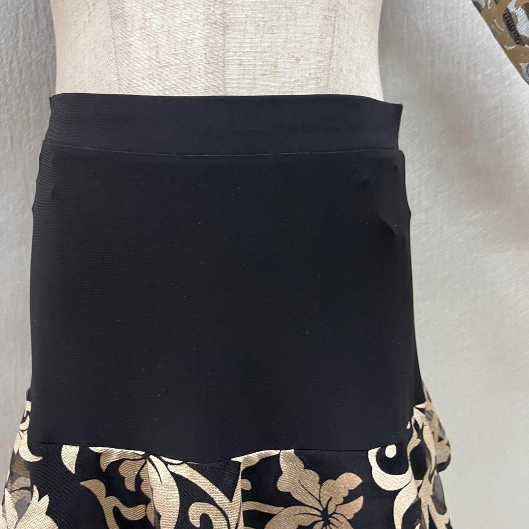 新品 社交ダンス セットアップ 黒地にゴールドプリント ドルマンスリーブ