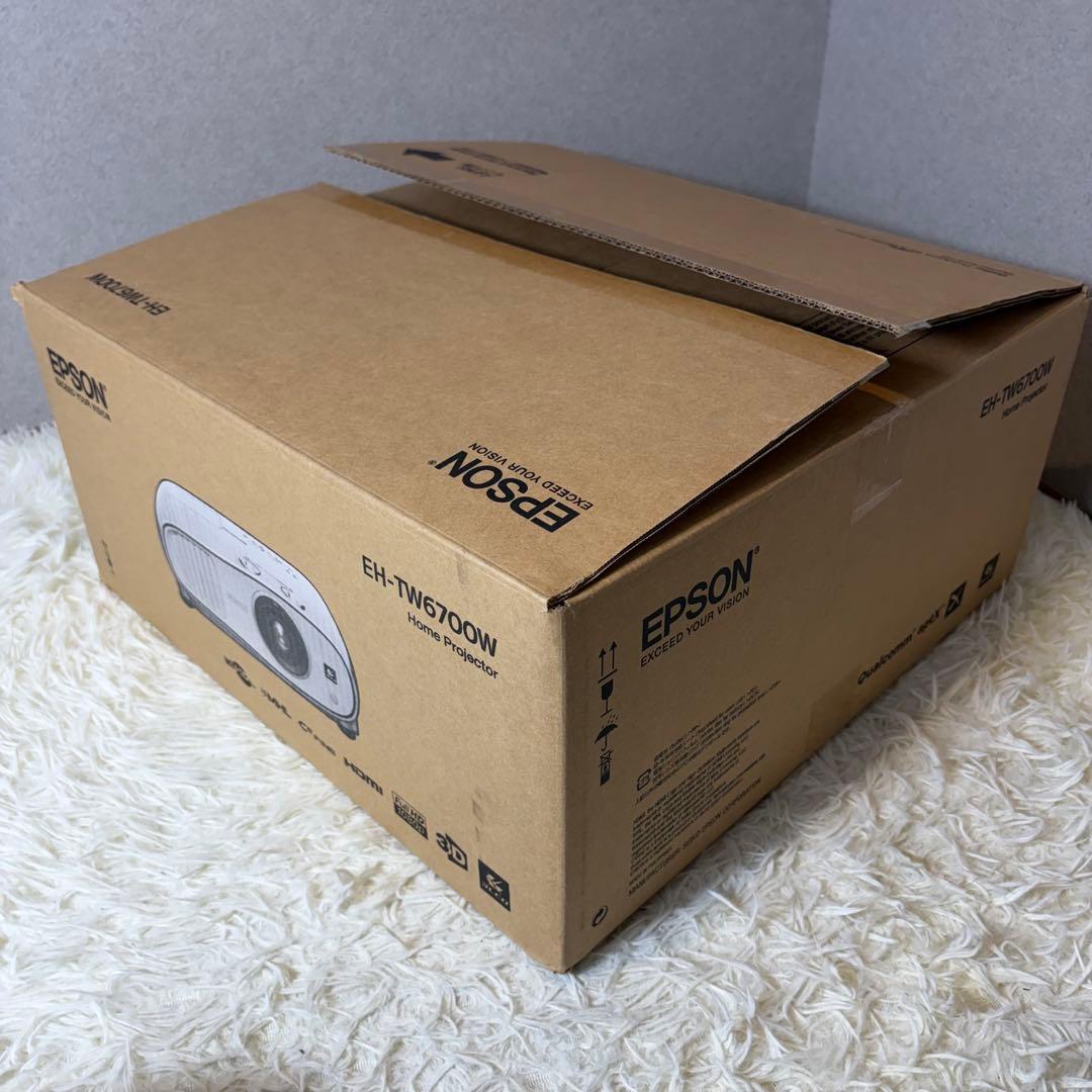 ほぼ未使用 EPSON プロジェクター EH-TW6700W ワイヤレスモデル