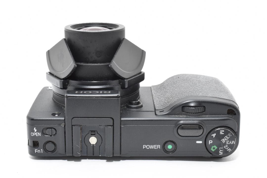 リコー　RICOH GX200