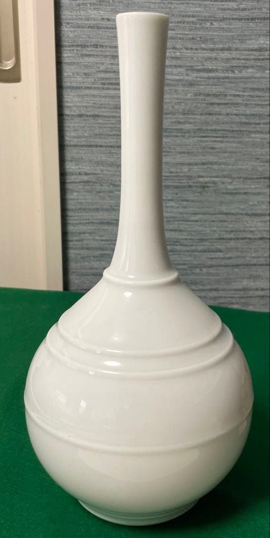 【タイムセール】白磁　花瓶　奥川 俊右衛門作