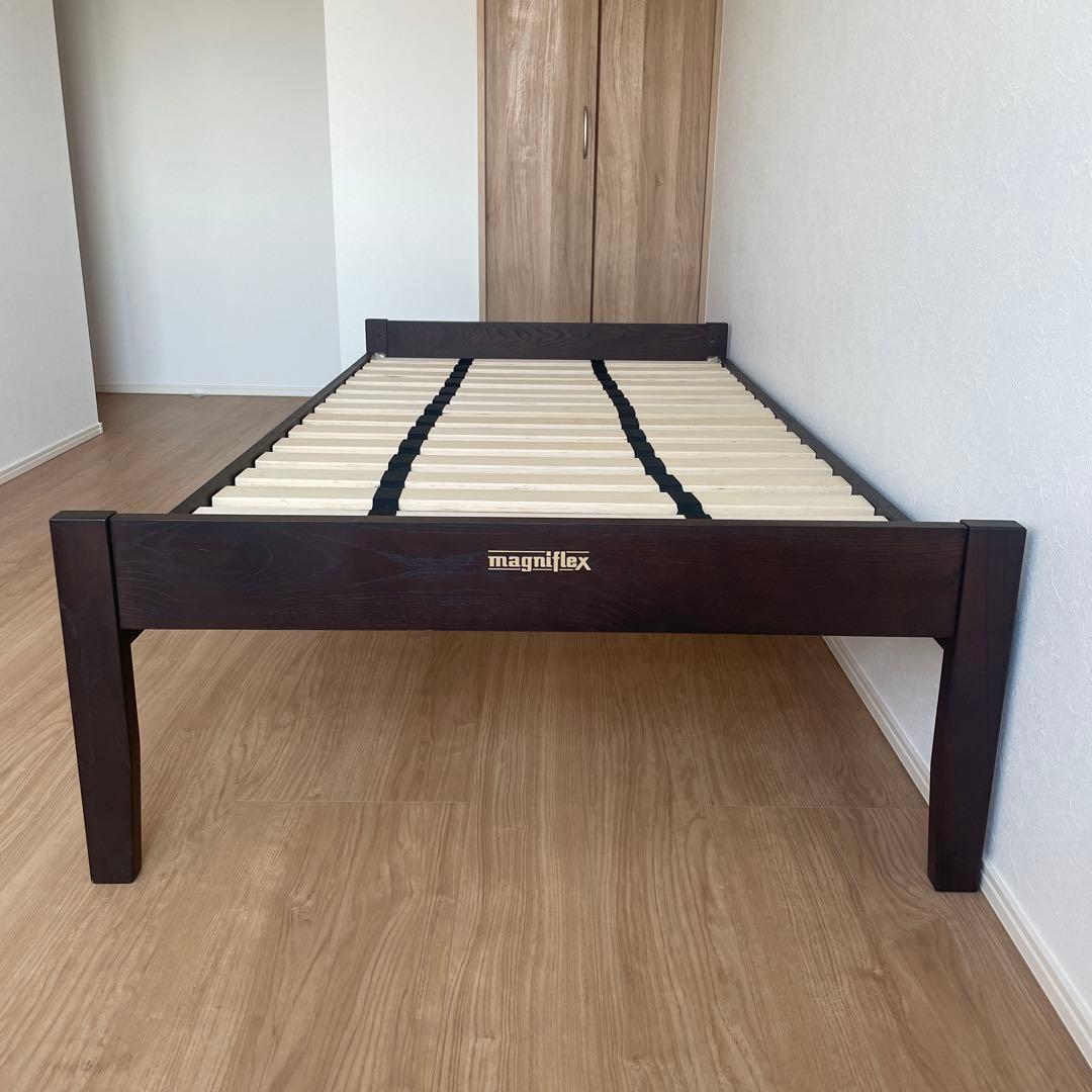 【直接取引可能】magniflex シングルベッドフレーム 2台も可