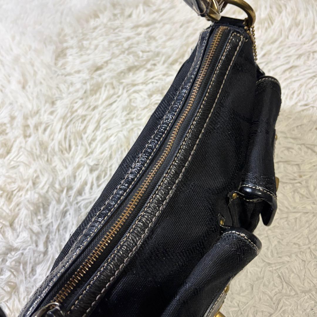【美品】コーチ　レガシー　ワンショルダーバッグ　シグネチャー　ターンロック　黒