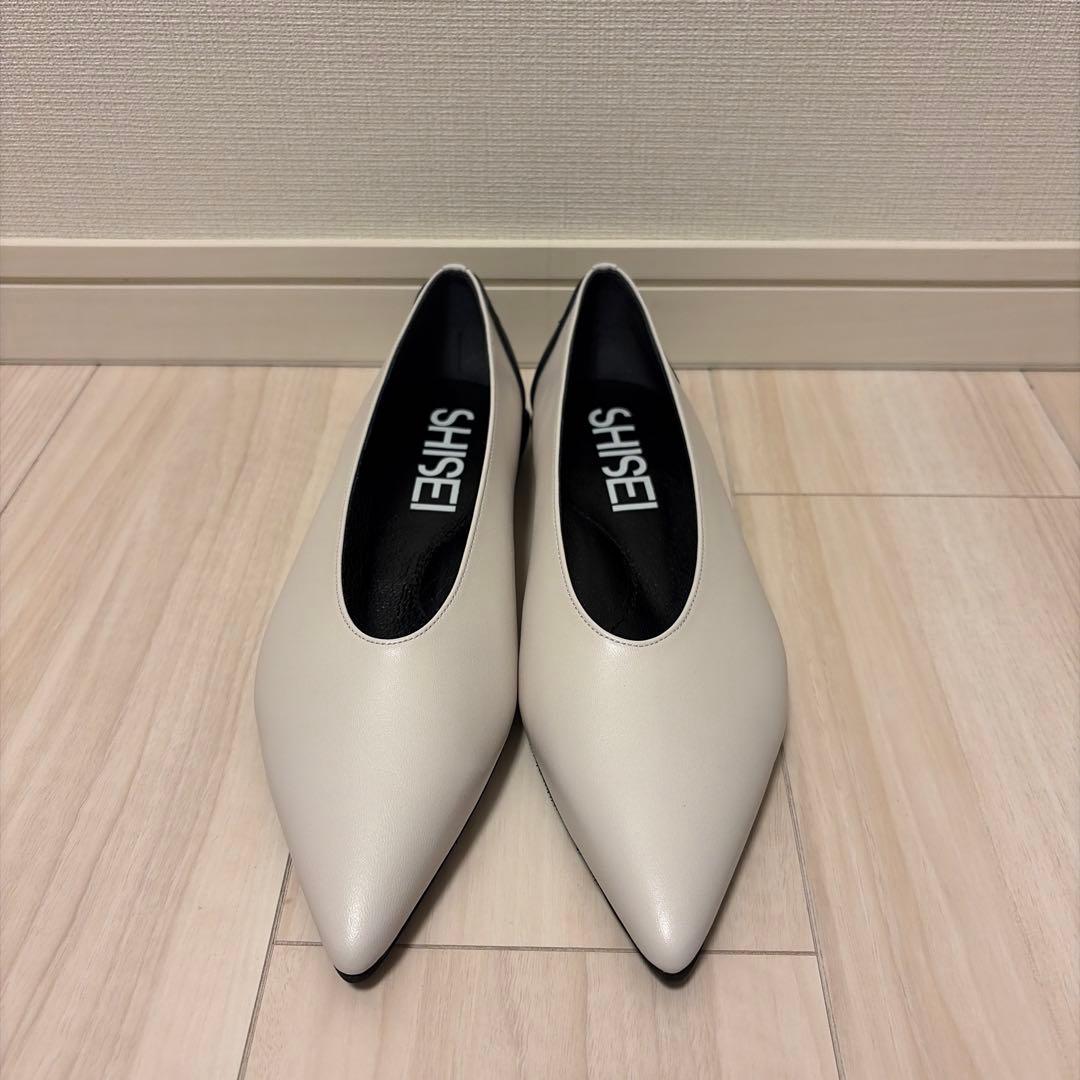 靴 SHISEI POINTED U PUMPS WHITE BLACK 36.5
