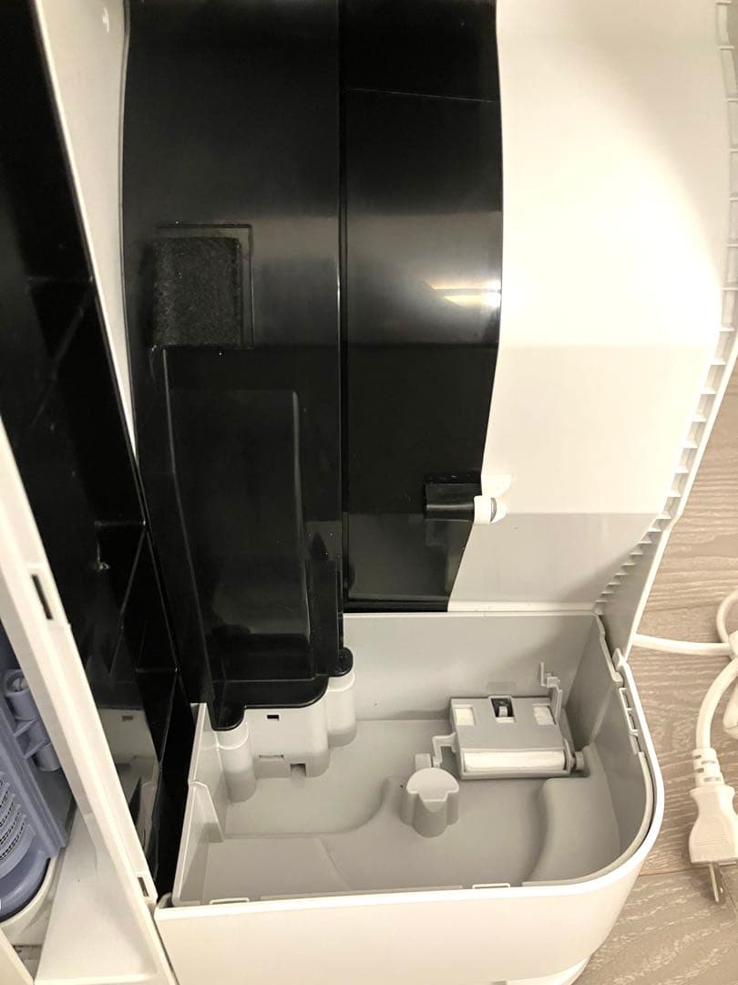 極美品 ダイキン 加湿 ストリーマ 空気清浄機 MCK70T-W 大型31畳