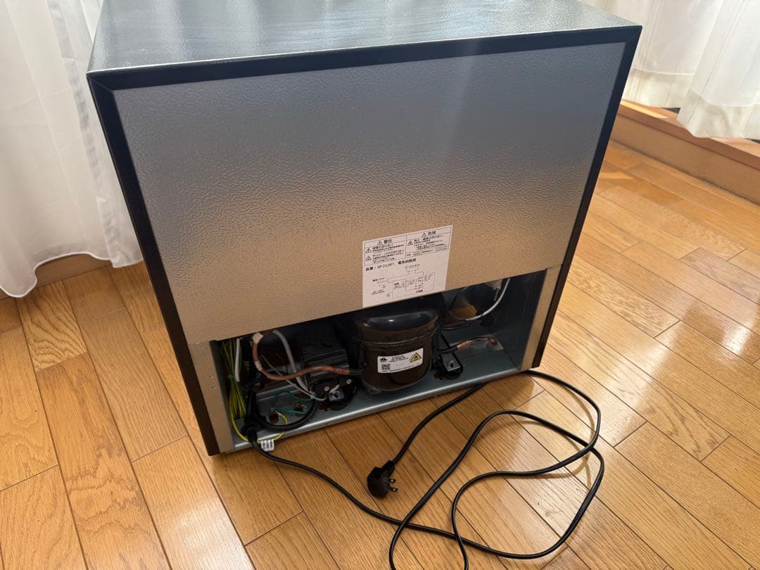 送料込み＊Simplus 2022年製1ドア冷凍庫＊SP-31LRF1-BK