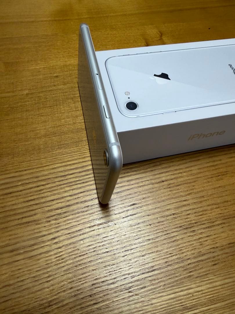 iphone8 256GB シルバー SIMロック解除済み 箱付き美品