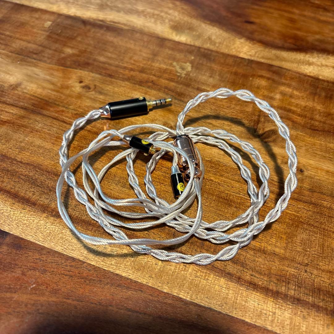 アメリカPlus Sound社のイヤホンケーブル