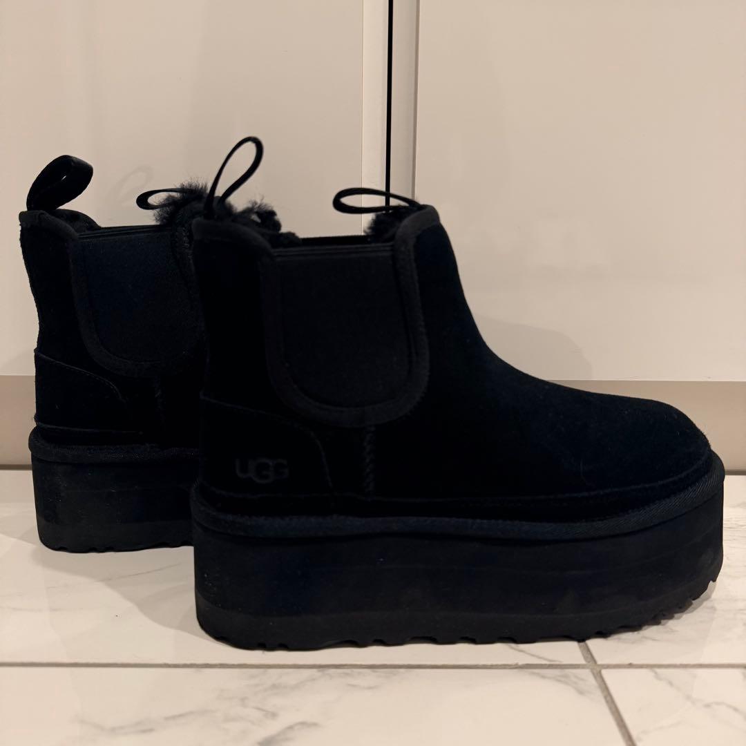 UGG ブラック ムートンブーツ　35 JP22 アグ　厚底ブーツ
