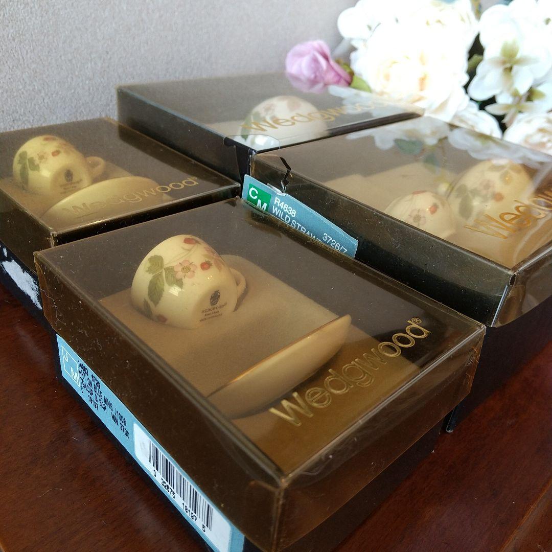 【箱入り新品】ウェッジウッド ワイルドストロベリー ミニチュアティーセット