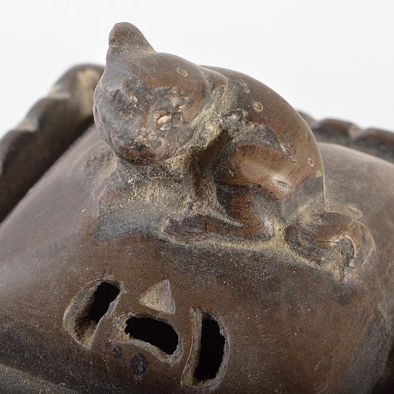 中国　大明宣徳年製款　古銅　神獣摘　神獣文　四方香炉　時代箱付　M　R6824