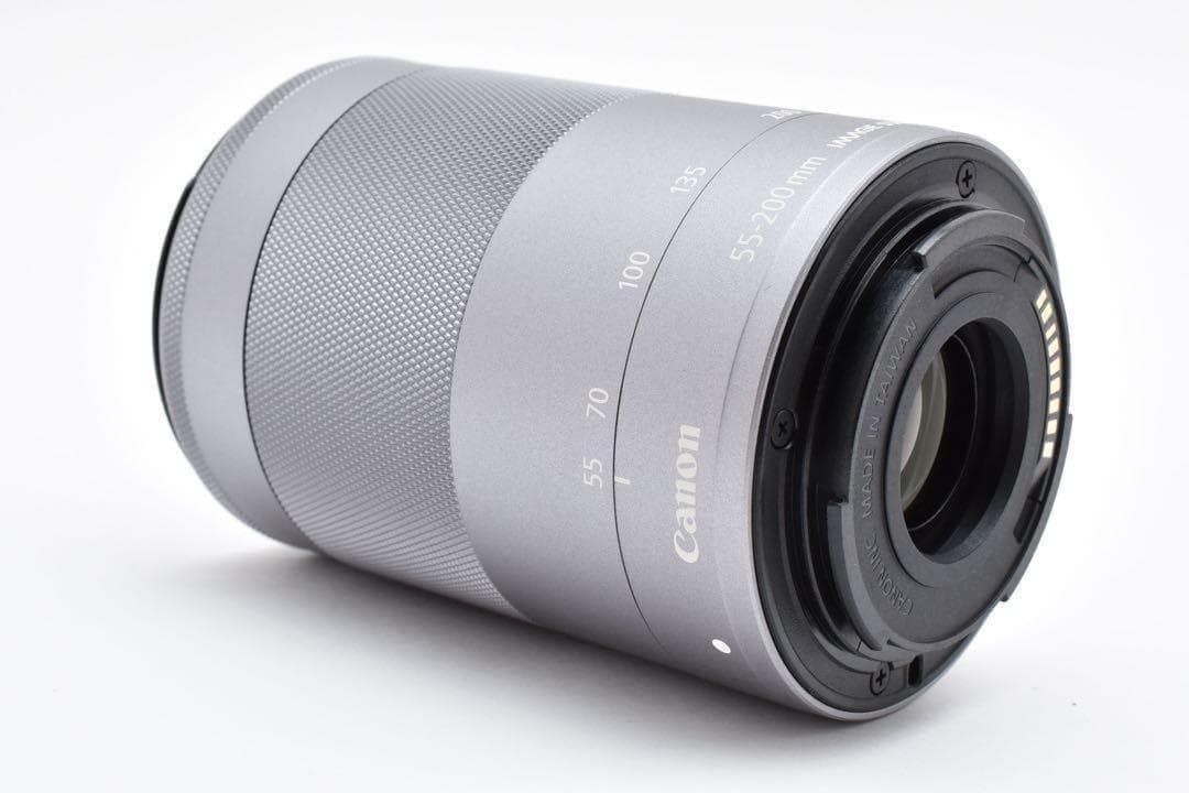 【極美品】 キヤノン CANON EF-M 55-200mm IS STM