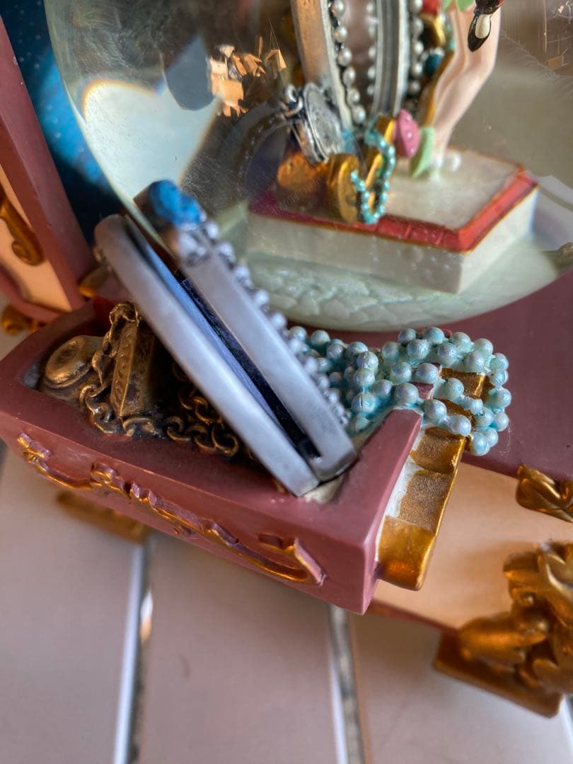 ティンカーベル　スノードーム型オルゴール　ディズニー　オルゴール　スノードーム