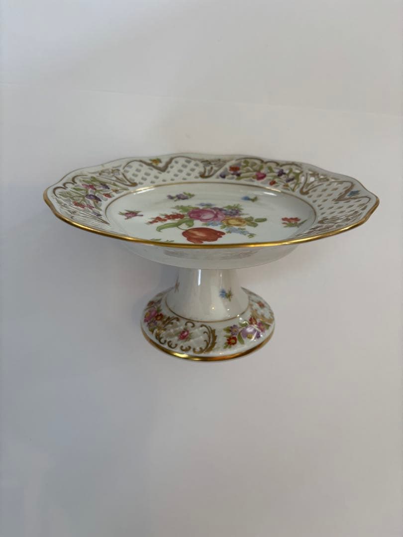 花柄 高台付き皿