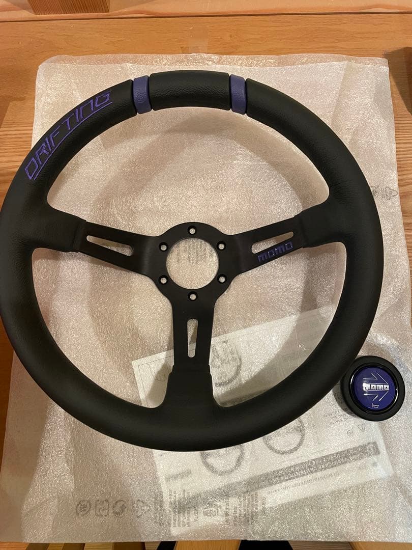 momoステ モモステアリング フィナルコネクションコラボ 限定色 紫 33φ