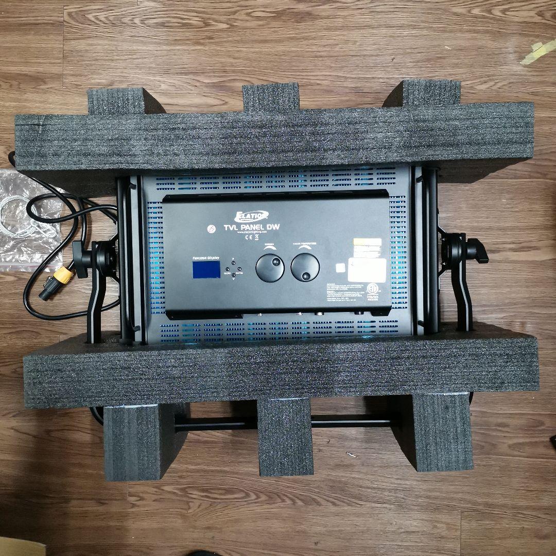 ELATION TVL PANEL DW　LED TVライト　中古品