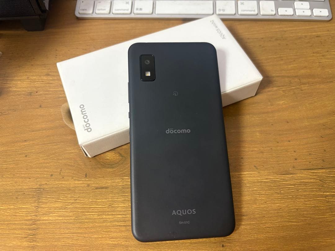 docomo AQUOS SH-51C ほぼ未使用