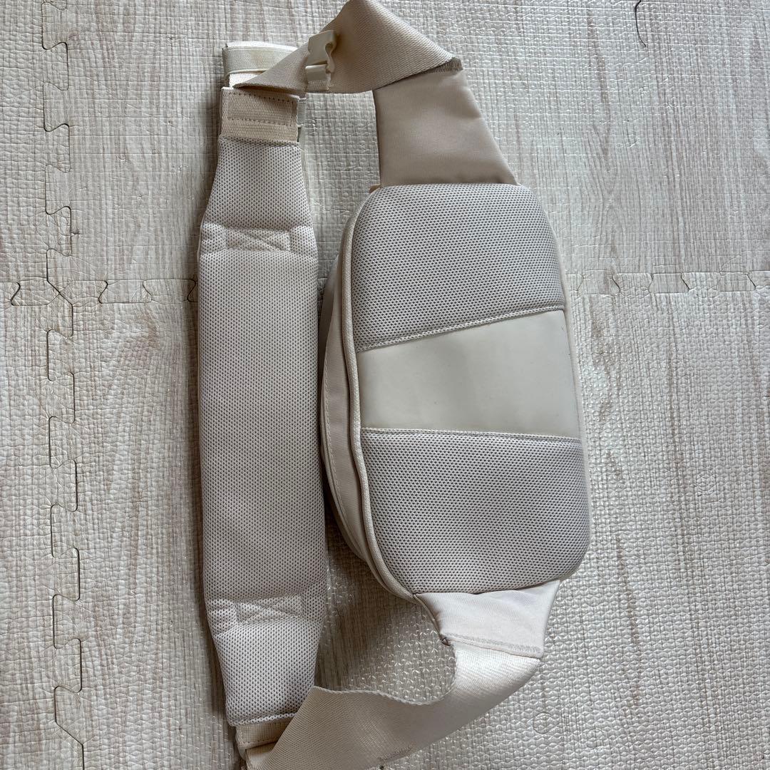 POMULU ポムル　ヒップシート　ナチュラルアイボリー