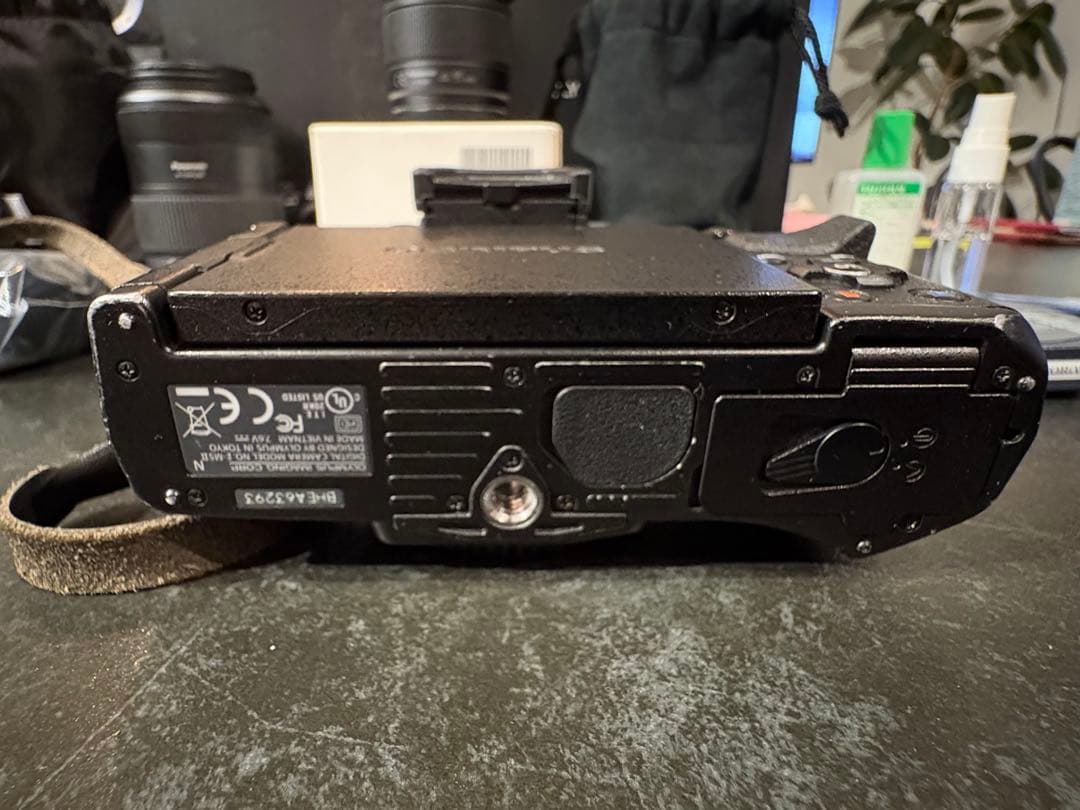 OLYMPUS OM-D E-M5 Mark II レンズ他[おまけ 防湿庫付]