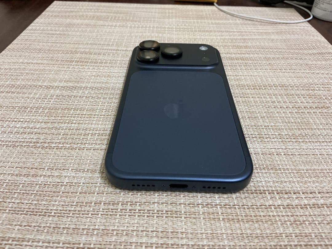 【美品】iPhone 17Pro 256G本体 バッテリー容量100% 箱付き