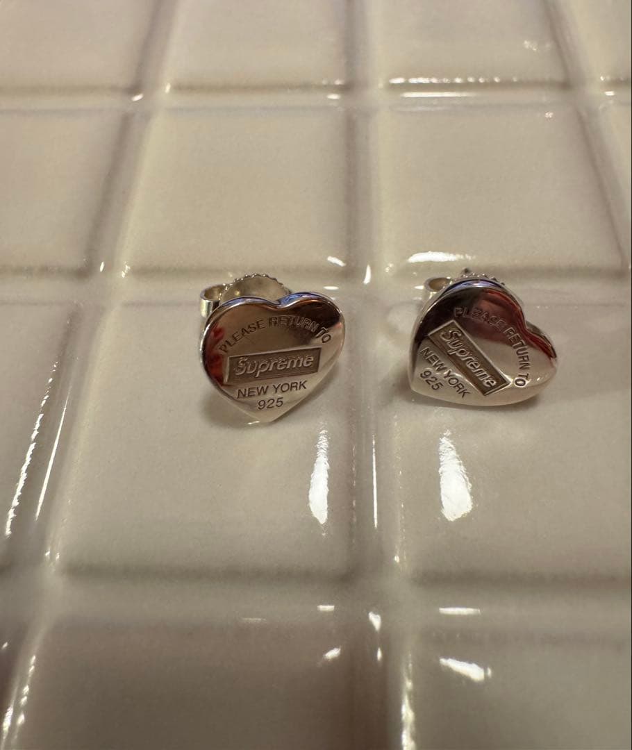 Supreme×Tiffany& Co.コラボピアス