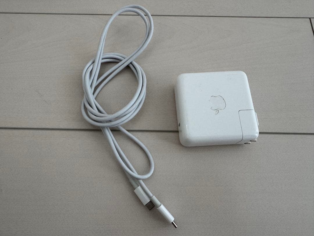 【初期化済／ロック解除済】MacBook Pro 13インチ 2019