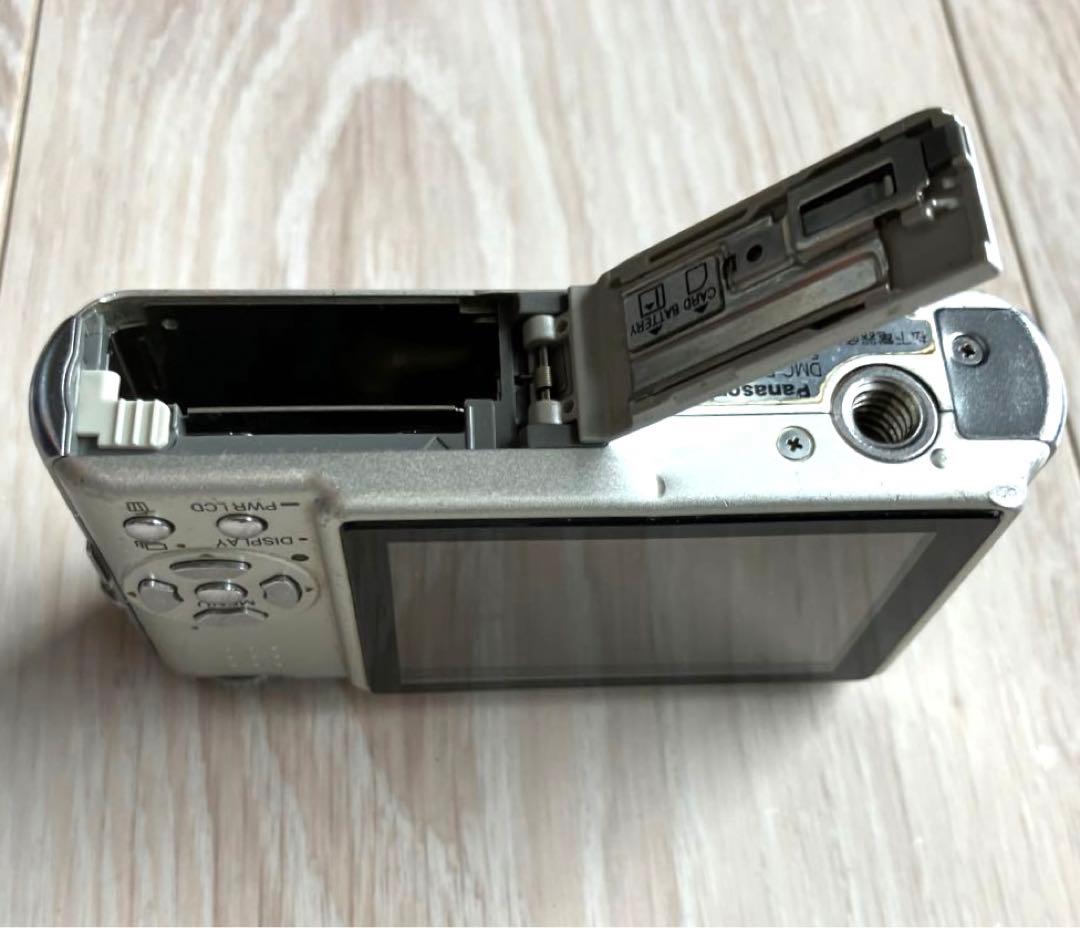 匿名配送ジャンクオールドコンデジPanasonic LUMIX DMC-FX9