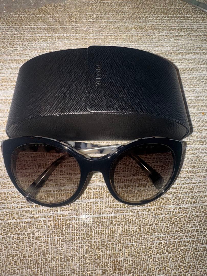 【極美品】PRADA プラダ サングラス キャットアイ SPR 230 鼈甲柄