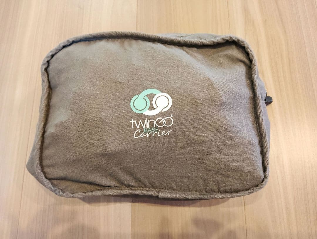 ツインゴーキャリア　抱っこひも