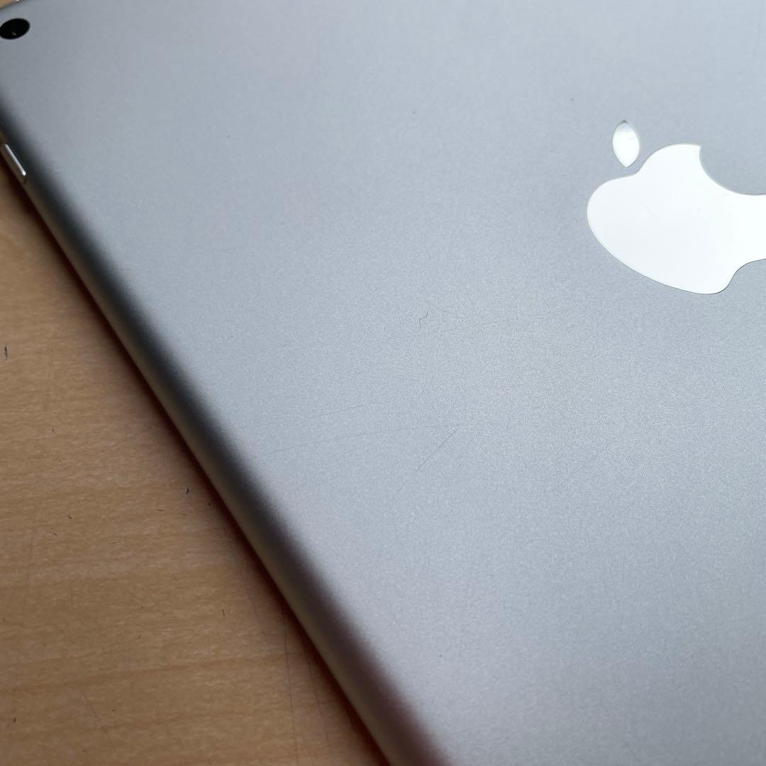 iPad 第6世代　A1893　Wi-Fiモデル　シルバー　32GB 美品　#6