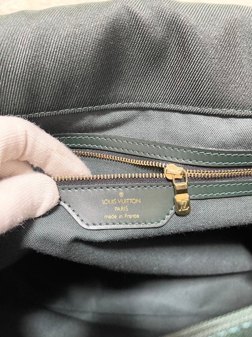 【良品】ルイヴィトン メッセンジャーバッグ　タイガ　デルスー　エピセア　ロゴ金具