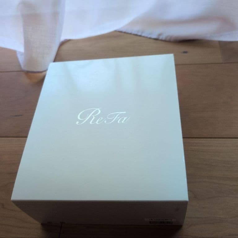 【新品未使用/箱カード付属全部付】ReFa リファカラットレイ MTG 美顔