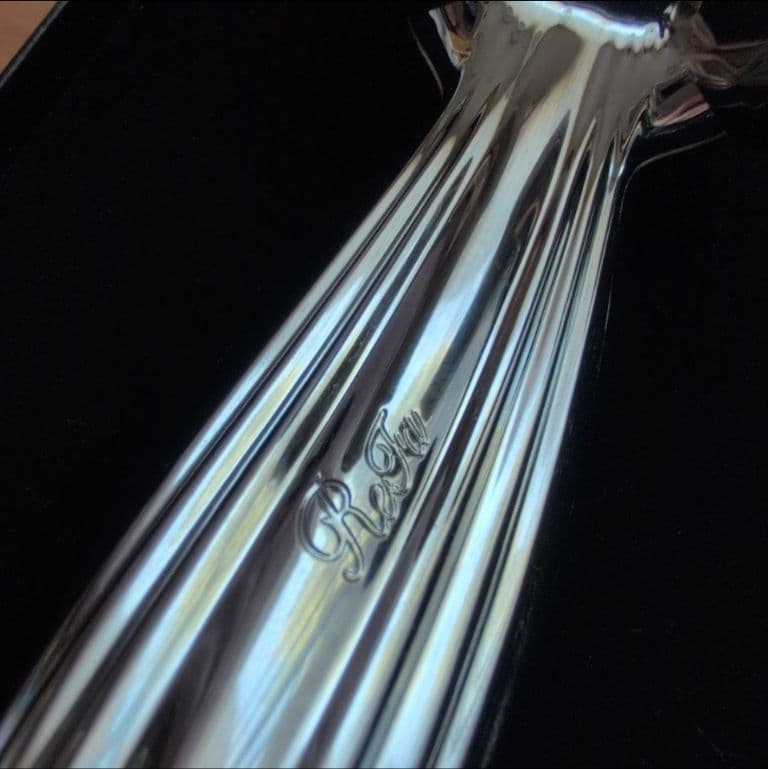 【新品未使用/箱カード付属全部付】ReFa リファカラットレイ MTG 美顔