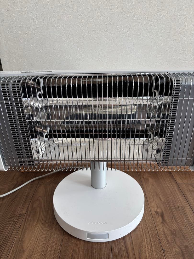 ダイキン DAIKIN 遠赤外線暖房機 セラムヒート ERFT11XS-W