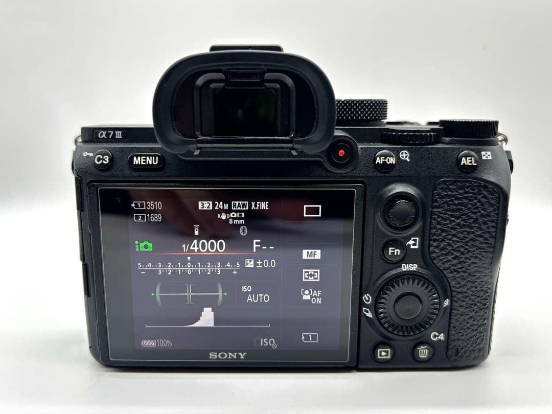 SONY α7Ⅲ ILCE−7M3ミラーレス一眼本体＋バッテリー＋チャージャー