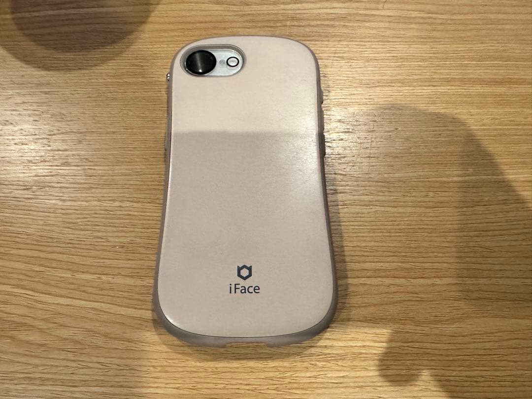 【美品】Apple iPhone 16e ホワイト simフリー