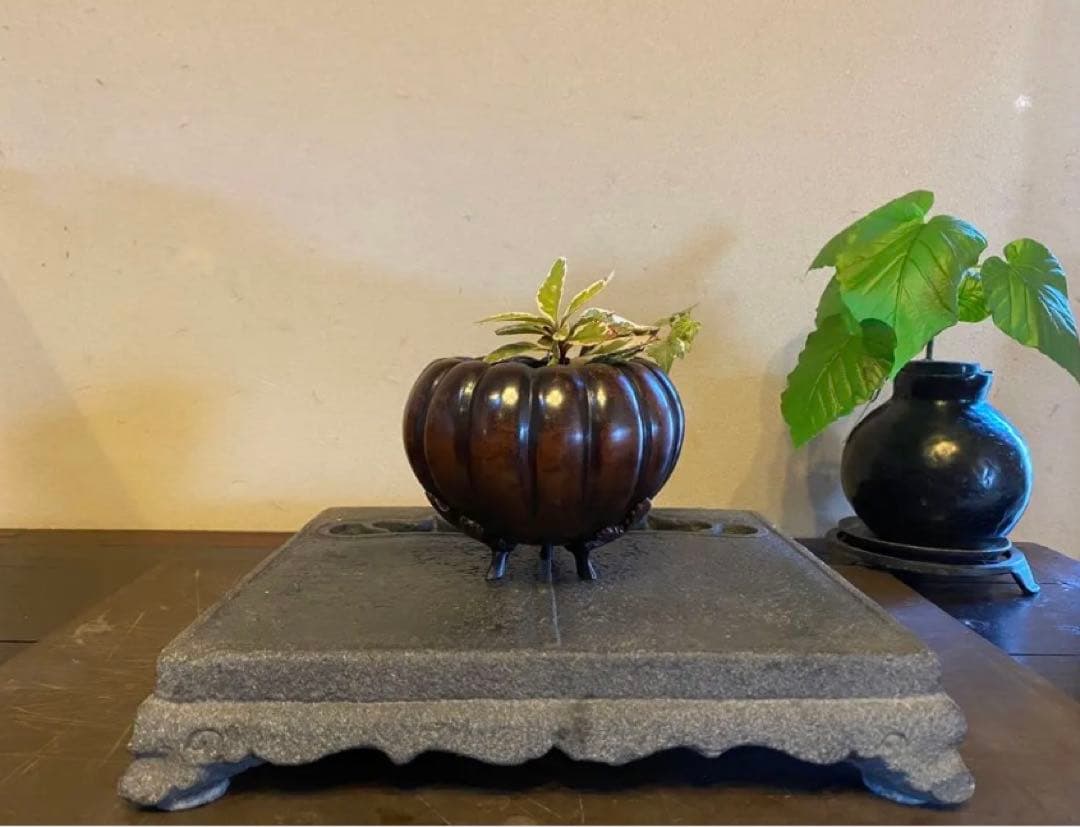 美品　精銅製カボチャ型3足香炉　ミニ色ガラスボトル付　２点セット アンティーク