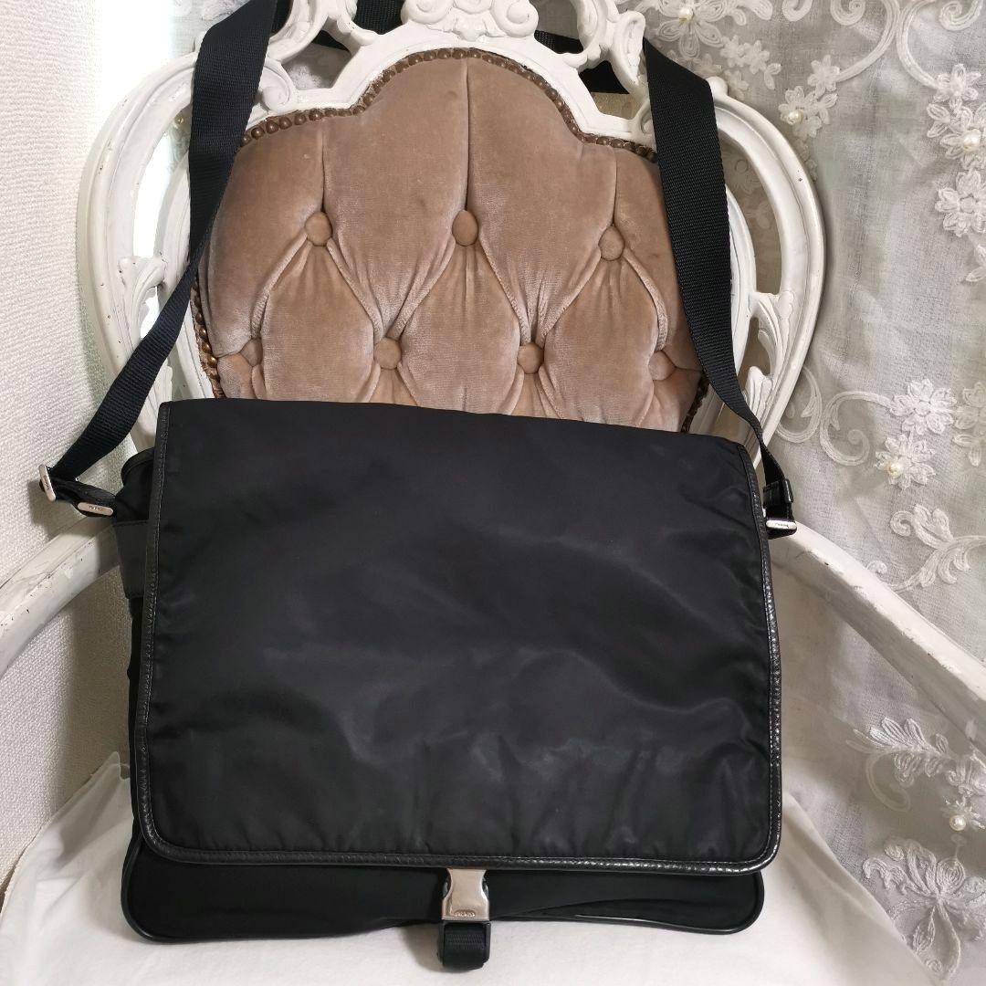 【良品】プラダPRADA斜めがけショルダーバッグ黒サフィアーノ鑑定済!
