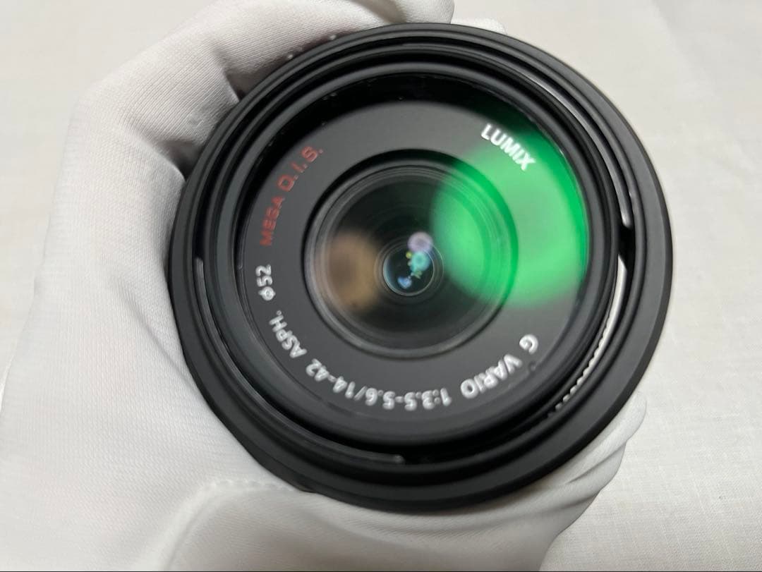 Panasonic LUMIX GF2 デジタルカメラ 望遠レンズほか付属品完備