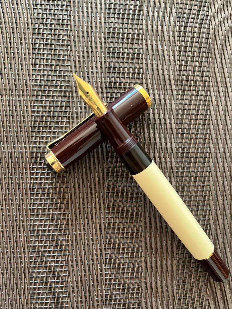 ペリカン　カフェクリーム　m200 EF