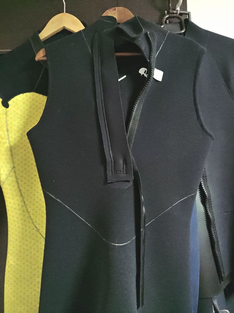 サーフィン　Beyondロングジョンウェットスーツ　サイズL～XL位　all３㎜