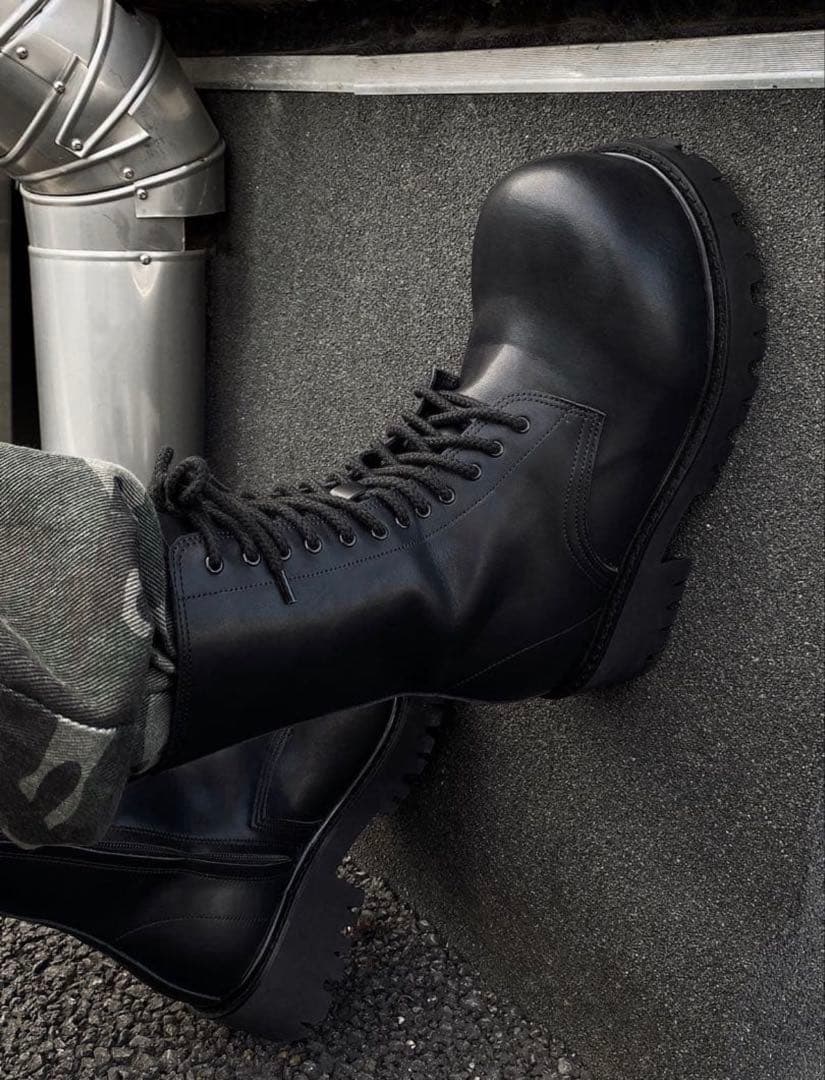 伊津みきお　厚底ブーツ　ロングブーツ　アトムブーツ　モードストリート