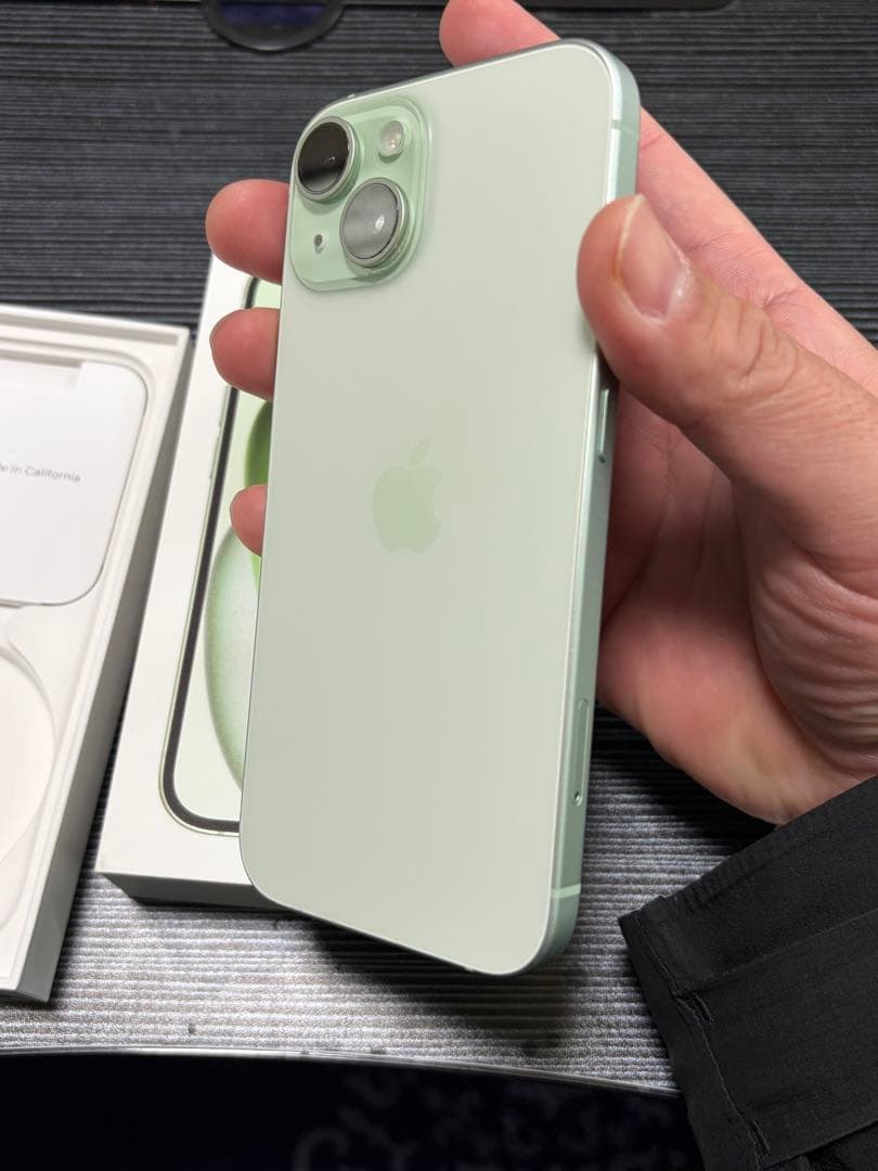 Apple iPhone15 128GB グリーン本体 超美品　SIMロックなし