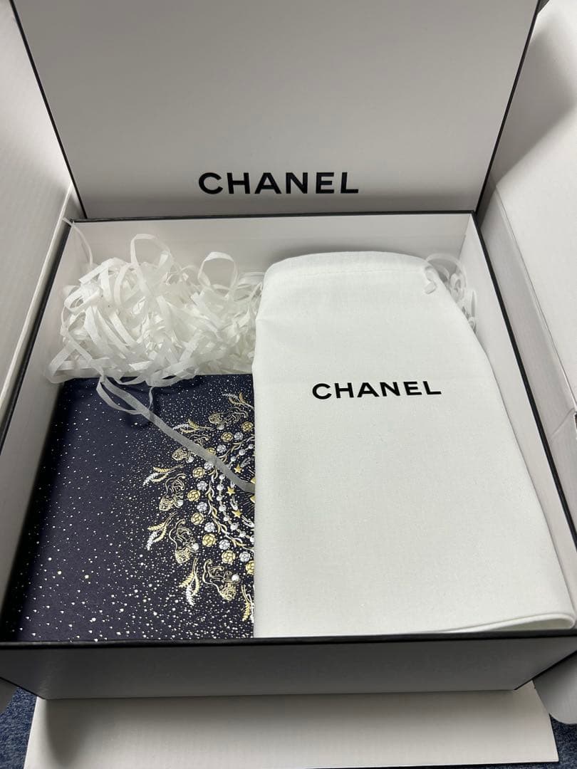 CHANEL ホリデー限定セット アイシャドウ アンド マスカラ、限定ポーチ付き